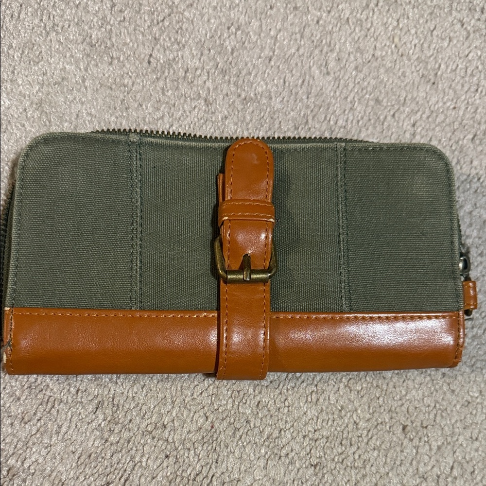 Elegant Olive and Tan Women's Wallet